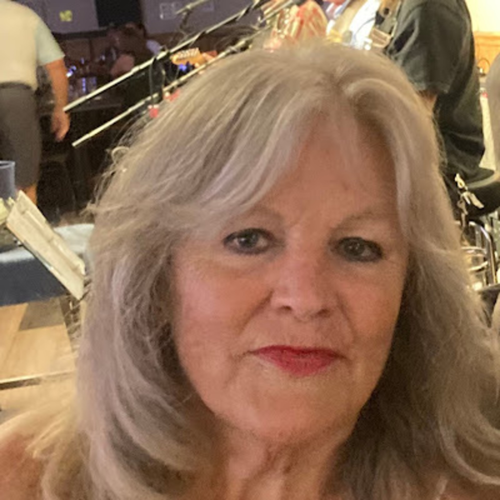 Meet your Posher, Victoria